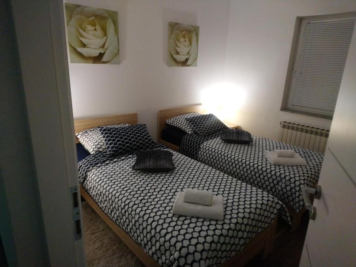 Apartman Danijela Otocac Exterior photo