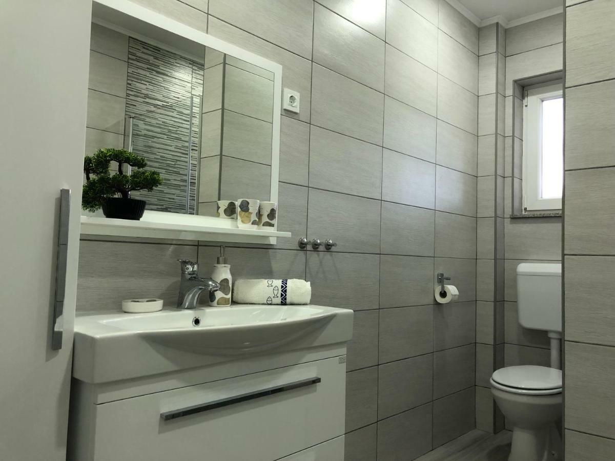 Apartman Danijela Otocac Exterior photo